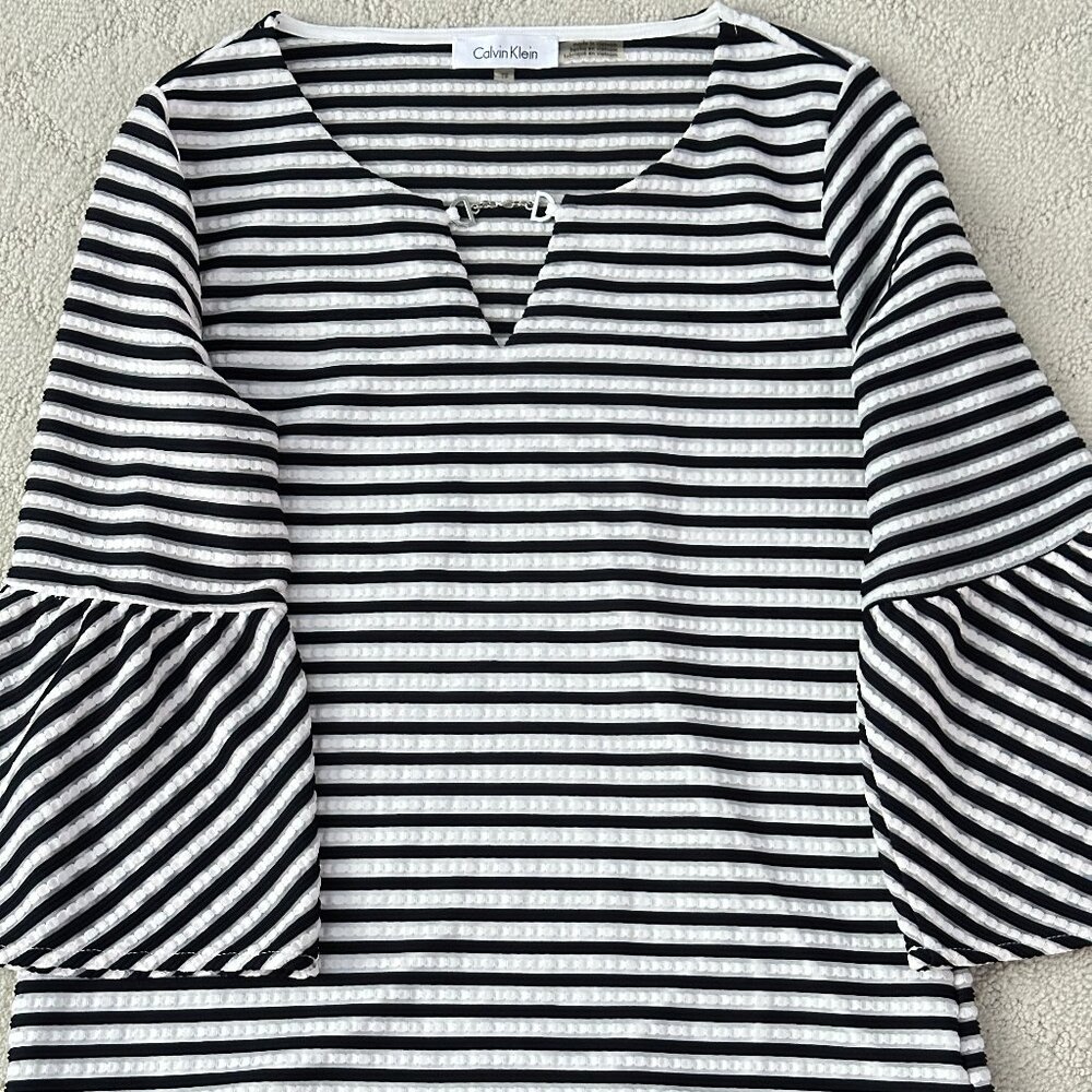Women's Calvin Klein Top Size XS